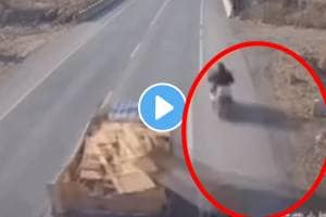The sheet in the speeding truck flew off; The young man's head shocking accident video gos viral on social media