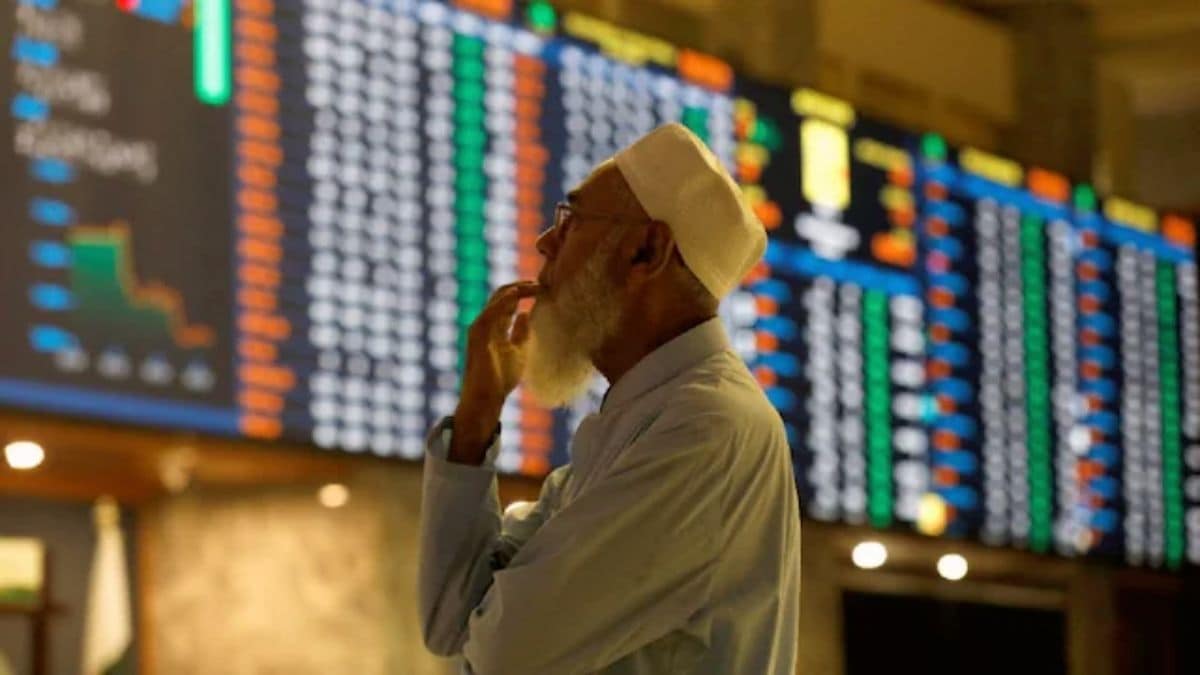 Karachi stock market crashes 2,500 points after Pahalgam terror attack
