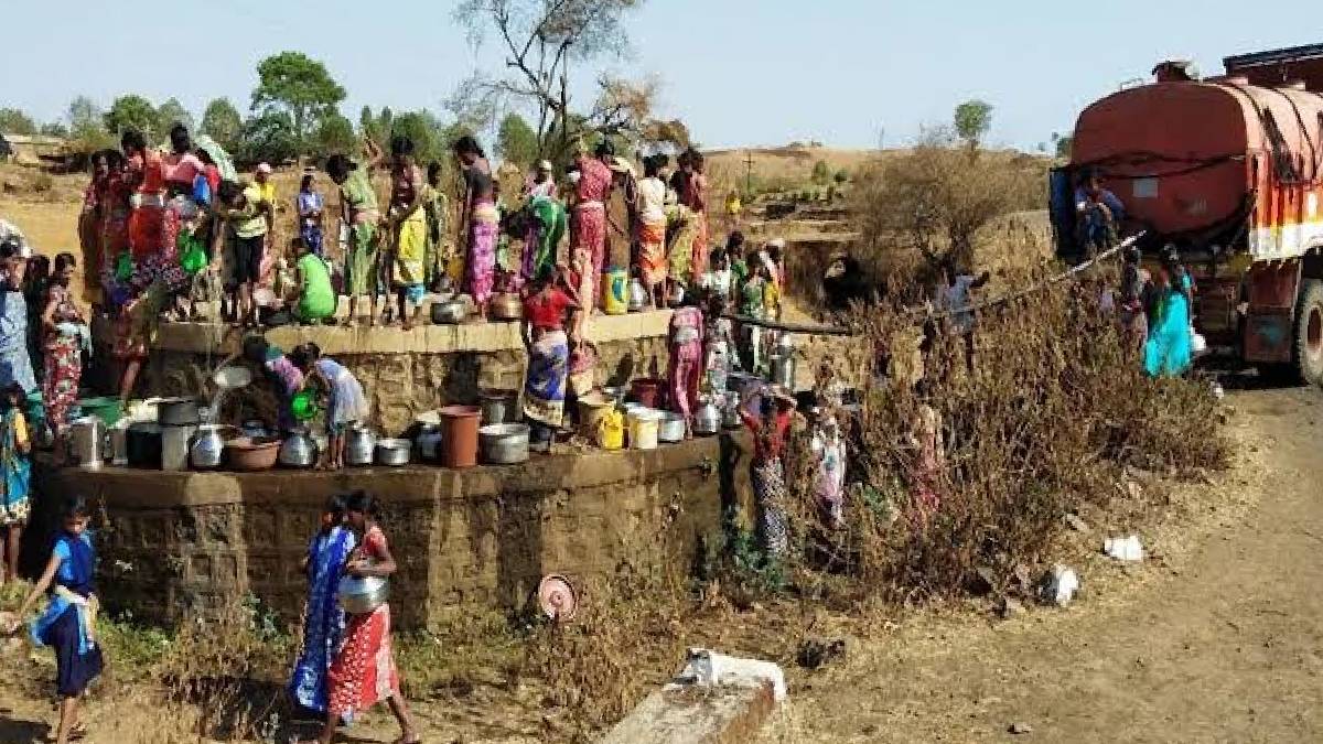 water scarcity four talukas Palghar district water supply through 19 tankers