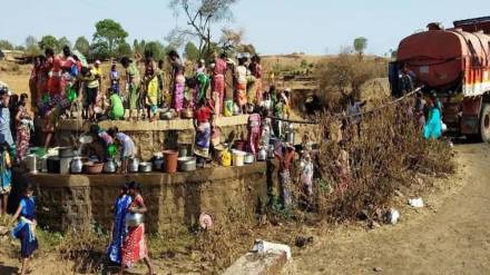 water scarcity four talukas Palghar district water supply through 19 tankers