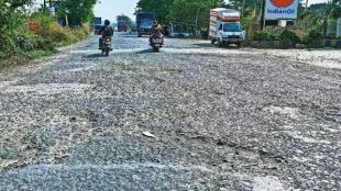 The road under Bokdvira Bridge is free of potholes
