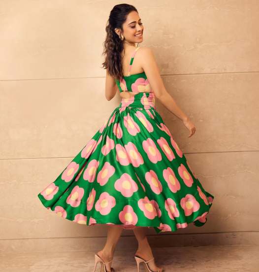 nushrrat bharuccha in floral dress look