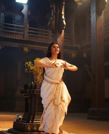 Prajakta Mali shares photos from the film 6 months after the release of phullwanti