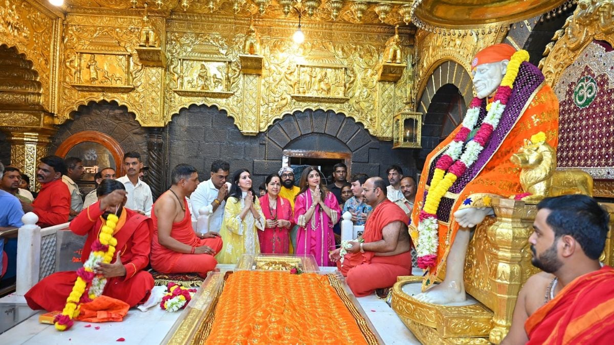 Everyone should follow message of faith and patience says Shilpa Shetty