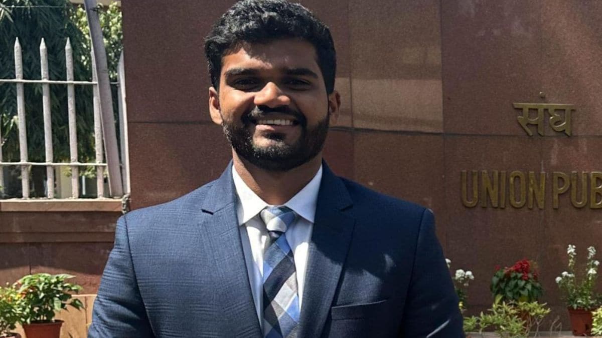Shivansh Jagde from Pune ranks 26th in the country in the first attempt in UPSC exam