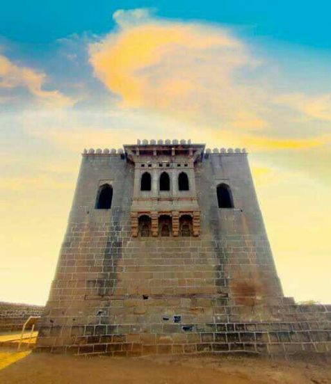 Top 8 Hidden Gems in Maharashtra You Must Visit at Least Once in Your Life