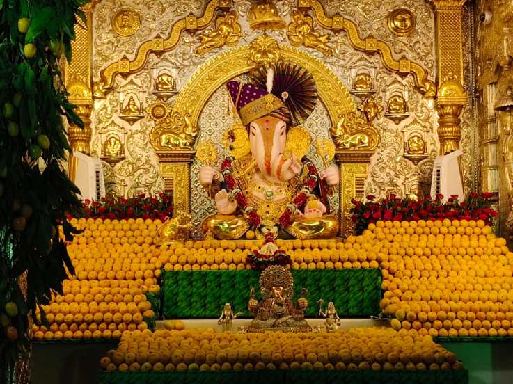 Shreemant Dagadusheth Halwai Ganpati Pune