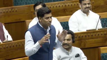 Shiv Sena MP Shrikant Shinde supporting the Waqf Amendment Bill and criticizing UBT’s opposition, referencing Balasaheb Thackeray’s ideology.