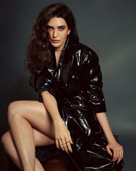 Karishma Tanna Looks Stunning in Elegant Black Dress, photos go viral on social media