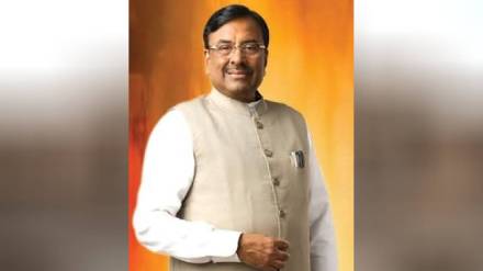 Sudhir Mungantiwar along with 15 to 20 MLAs will meet Narendra Modi minister