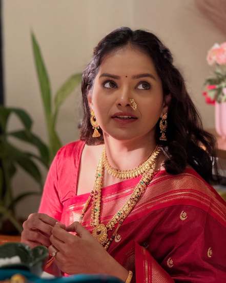 Titeekshaa Tawde Chandrakala Paithani Saree
