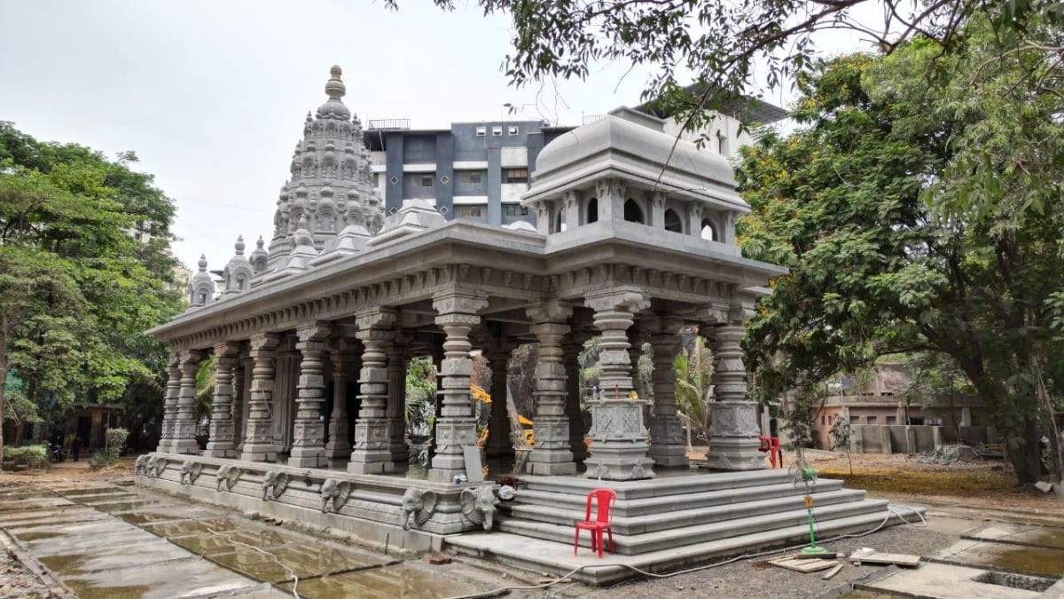 Sharad Pawar dedicates Tulja Bhavani statue