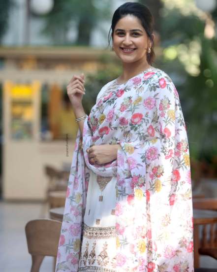 Vaidehi Parashurami White Dress Summer Look