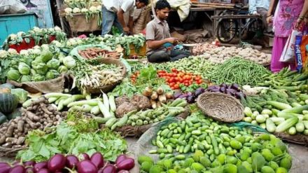 Prices of most fruits and vegetables remain stable slight increase in wholesale prices of ghevda