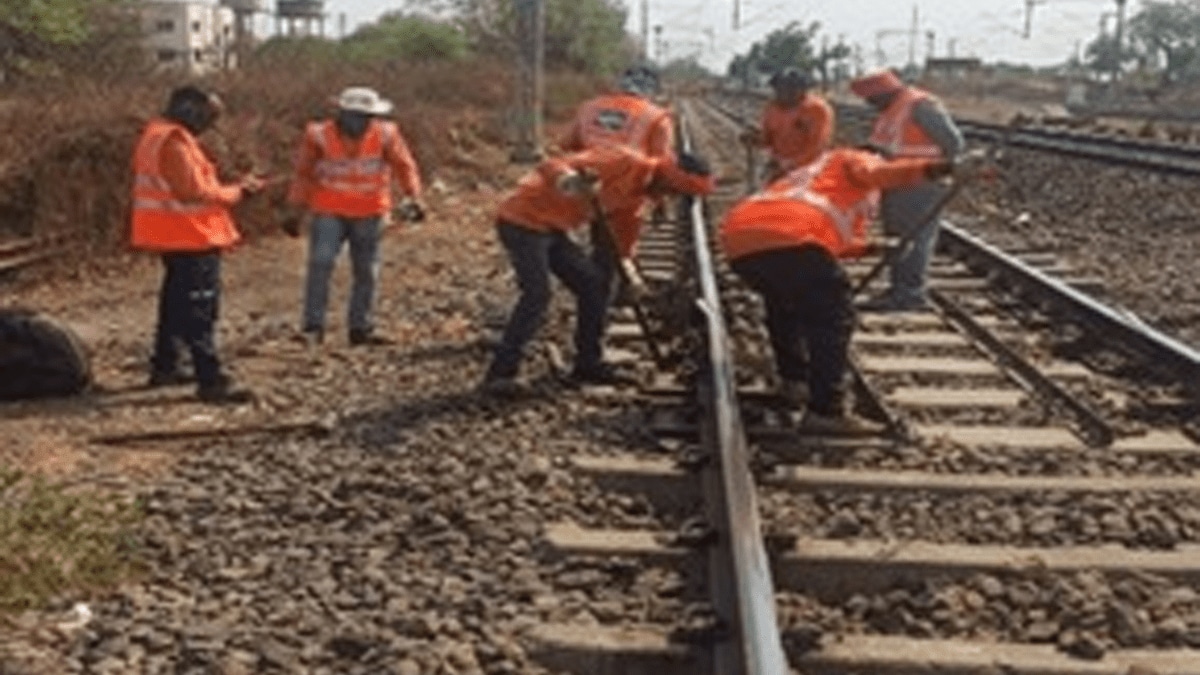 With the help of ‘running loop lines’, train speed will now increase akola