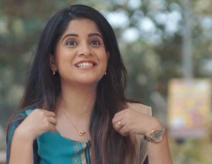paaru fame aditya real life wife amruta deshmukh work in zee marathi lakshmi niwas