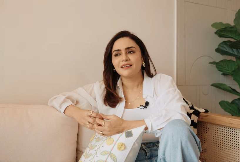 amruta khanvilkar new home