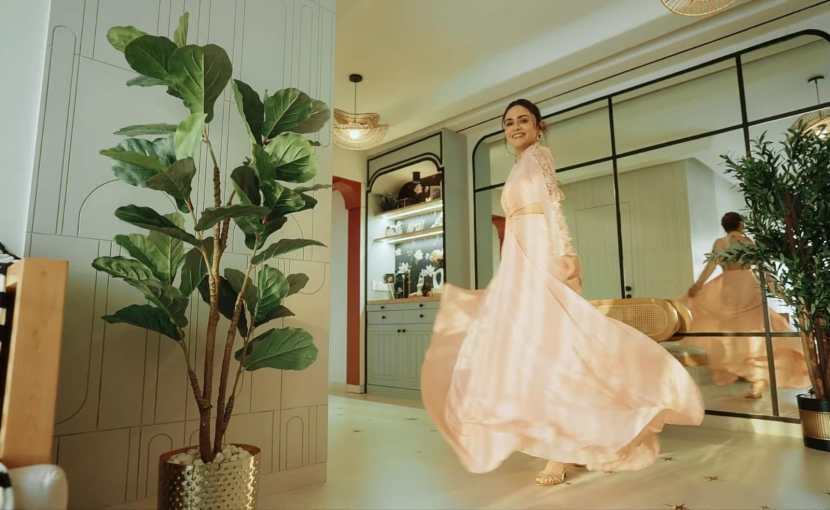 amruta khanvilkar new home