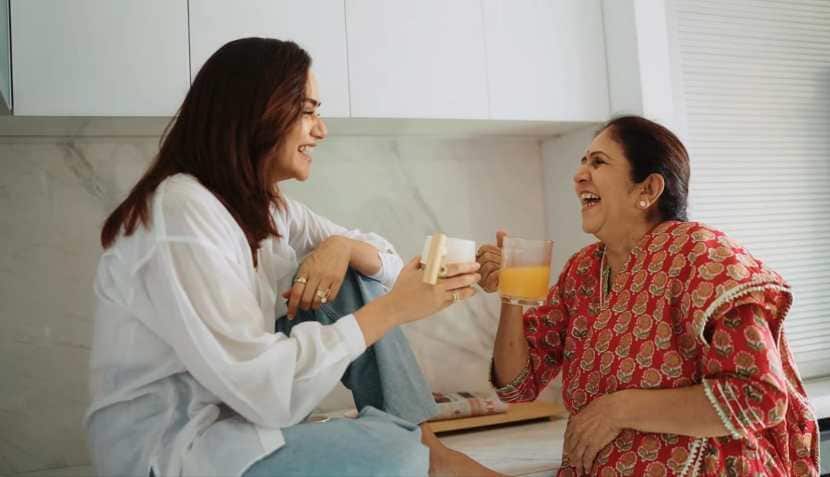 amruta khanvilkar new home