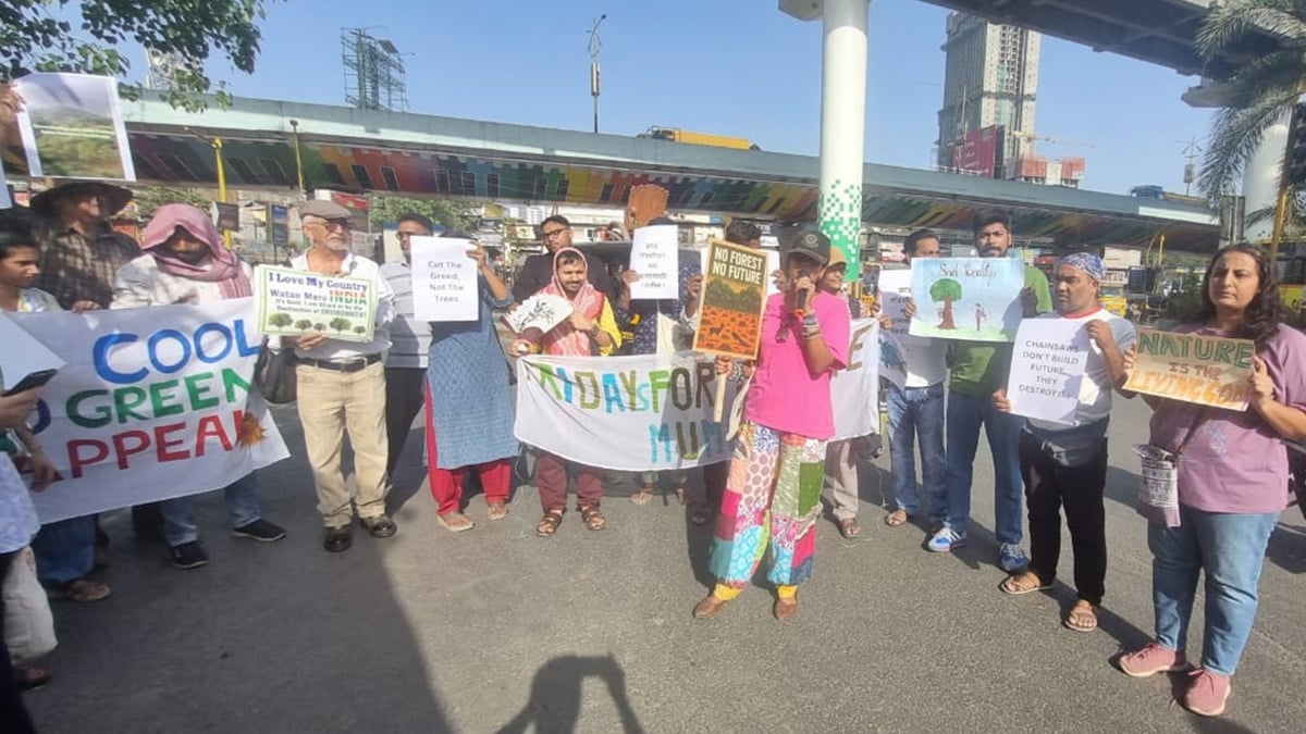 thane Environmental organizations protest