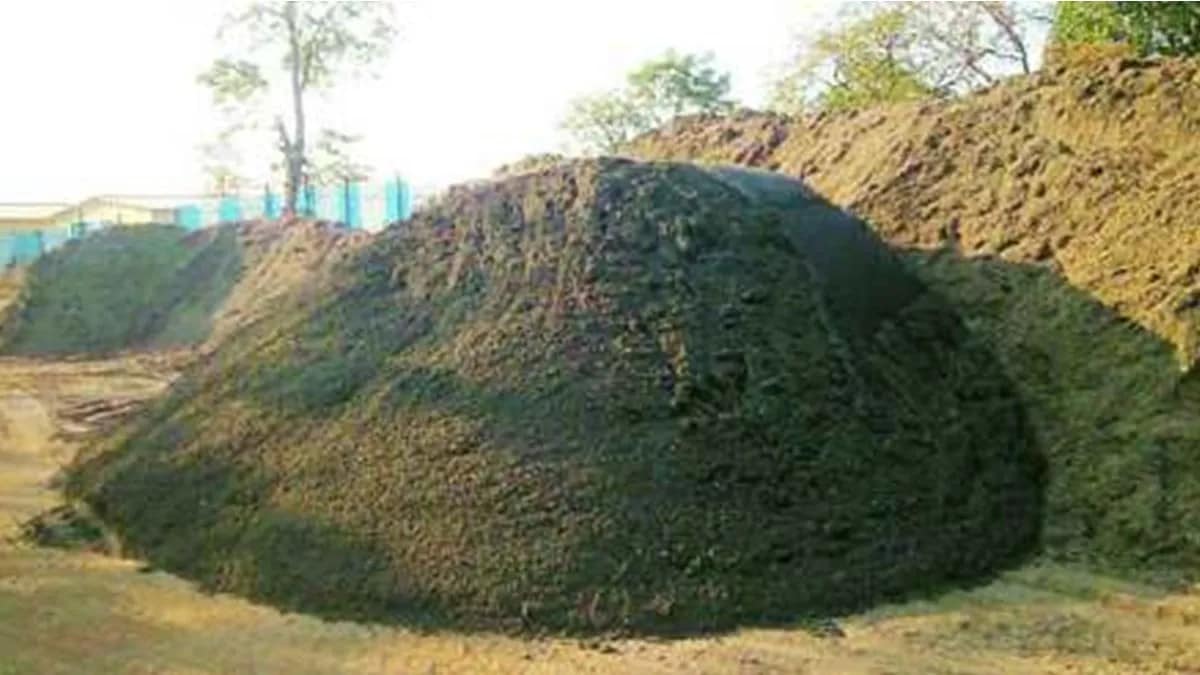 tumsar illegal sand mining case revenue minister chandrashekhar bawankule