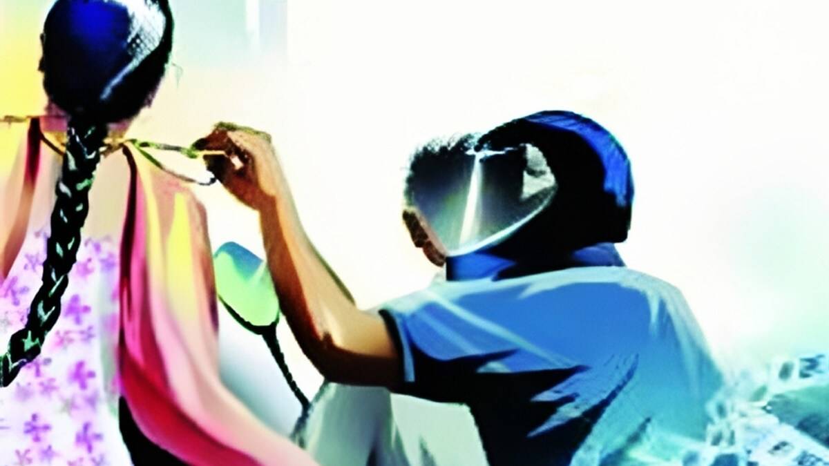 crimes targeting elderly women news in marathi