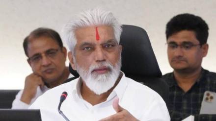 अहो ! भुसे काका, आमची शाळा वाचवा, विद्यार्थ्यांची थेट शिक्षणमंत्र्यांना भावनिक साद…
