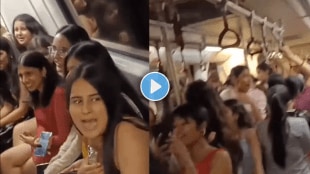 delhi metro viral videos