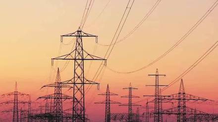 Due to the contractors scam power line work in 17 villages has halted