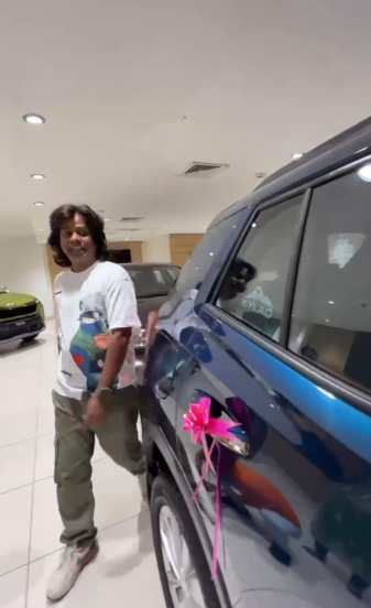 gaurav more buys new car