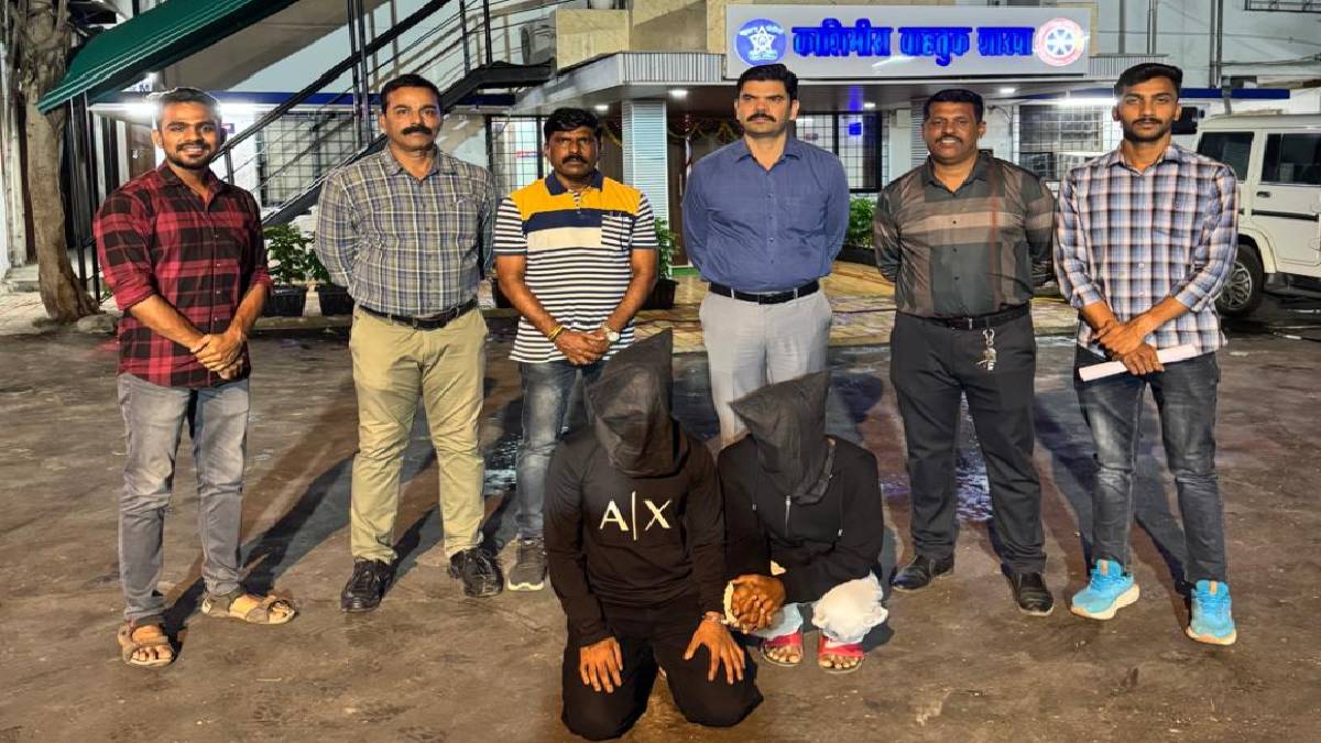 Crime Branch 1 team arrests two men for stealing gold chains vasai crime news