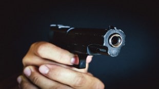 cafe owner , Nagpur, Gun firing, गोळीबार, नागपूर,
