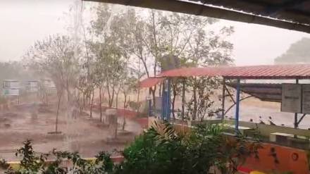 Thane district rural area unseasonal rain Shahapur Murbad lightning unseasonal rain