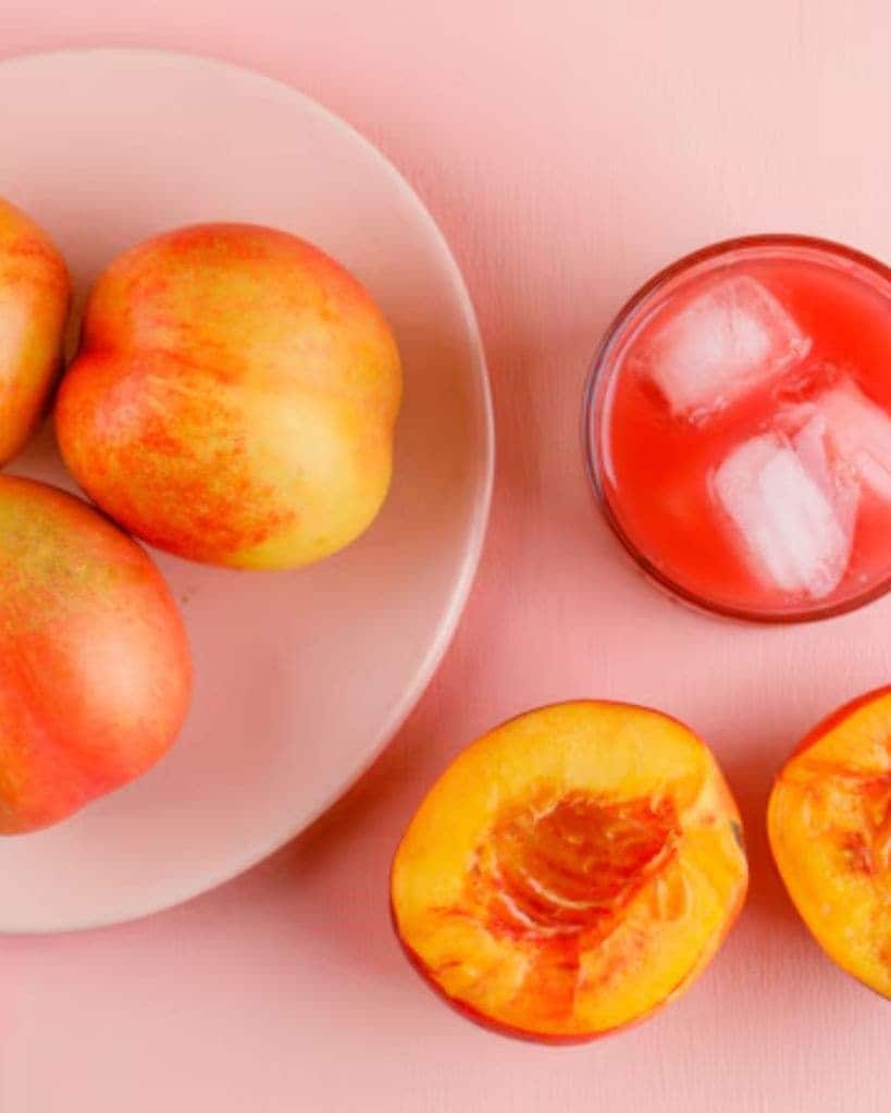 peach eating benefits