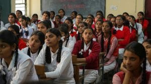 Maharashtra HSC 12th Result 2025 : बारावीचा निकाल लागला? विज्ञान शाखेसाठी सर्वोत्तम पदवी अभ्यासक्रम कोणता?