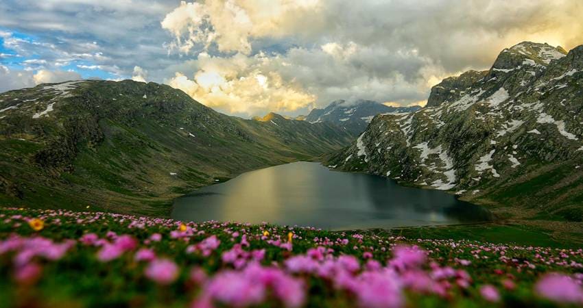Jammu Kashmir tourist spots Name and List
