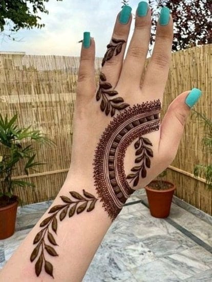 mehndi tattoo style