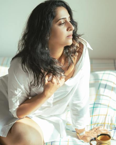 Aai kuthe Kay karte fame madhurani Prabhulkar hot photoshoot