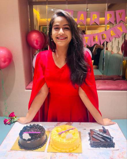 zee marathi savalyachi janu savali fame prapti redkar real life updates