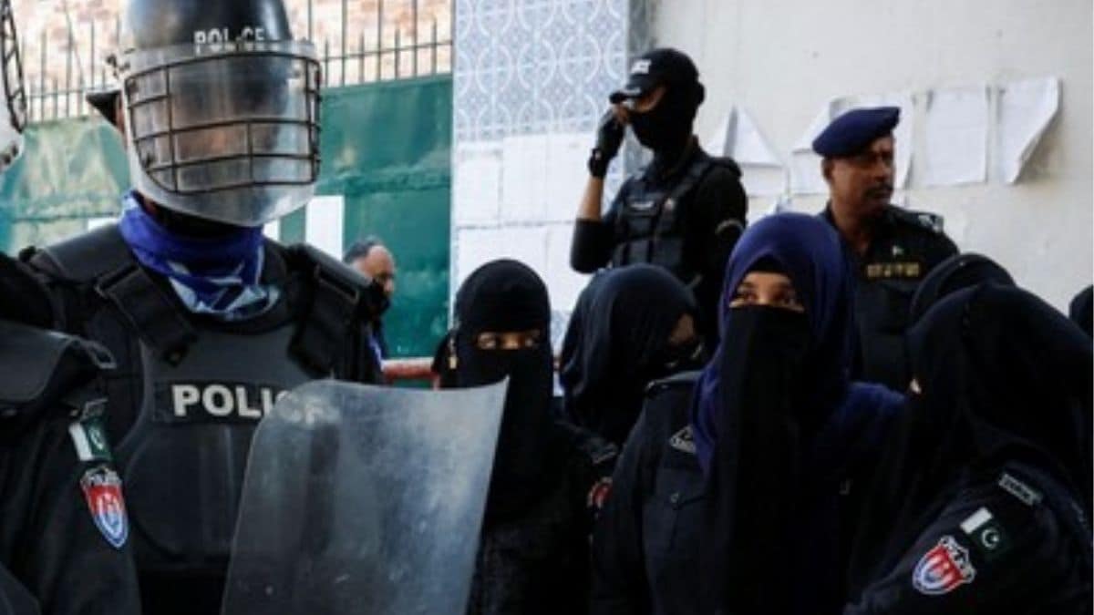 pakistan police station Viral news