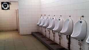 municipal public toilets in bhayandar news in marathi