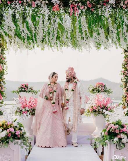 marathi actress ruhi taru tie knot in pune