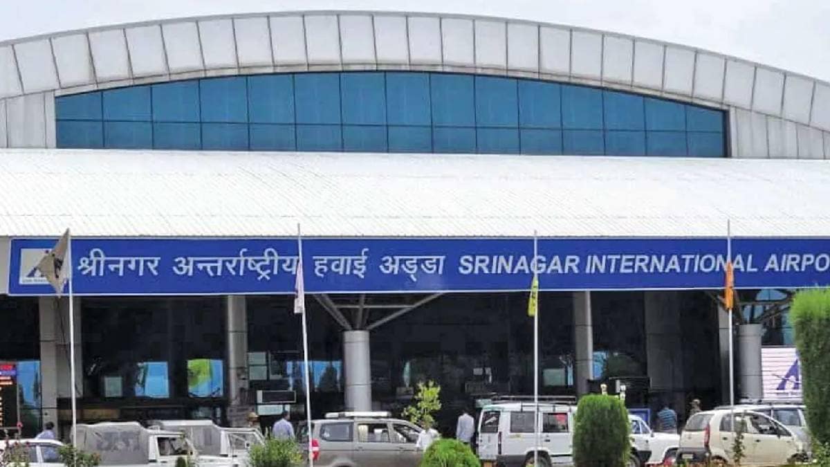 Pahalgam terrorist attack incident air travel ticket fare Kashmir drop drastically lose to tourism companies