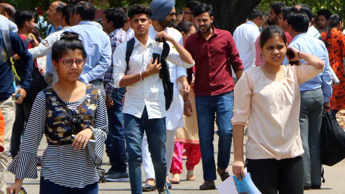 students interest declining in business courses