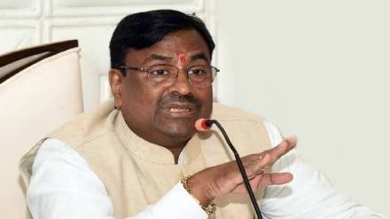 Court notice to three ruling MLAs including Sudhir Mungantiwar