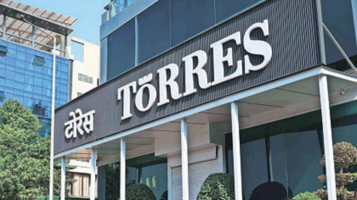 hawala operator role in torres fraud case