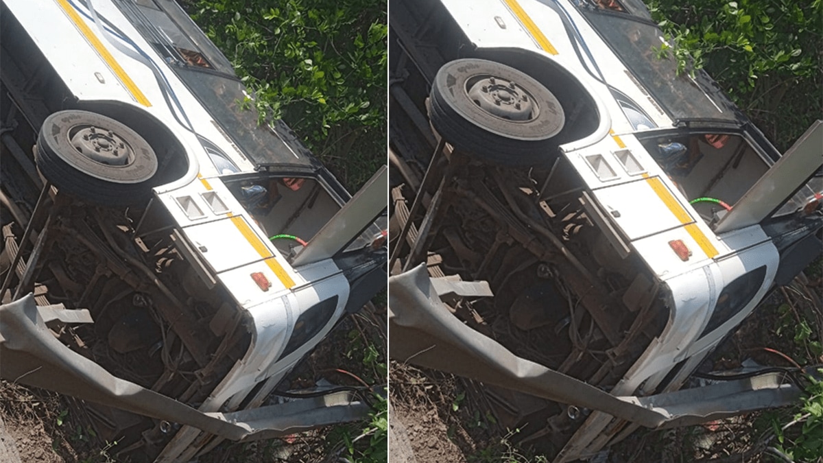 Travel bus fell into drain 32 passengers injured condition of 7 passengers is serious Manora fata Bhivapur Nagpur