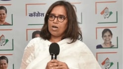 महापालिकेने बेस्टला एक हजार कोटी द्यावे – वर्षा गायकवाड, खासगीकरण बंद केल्यास बेस्टची समस्या सुटेल