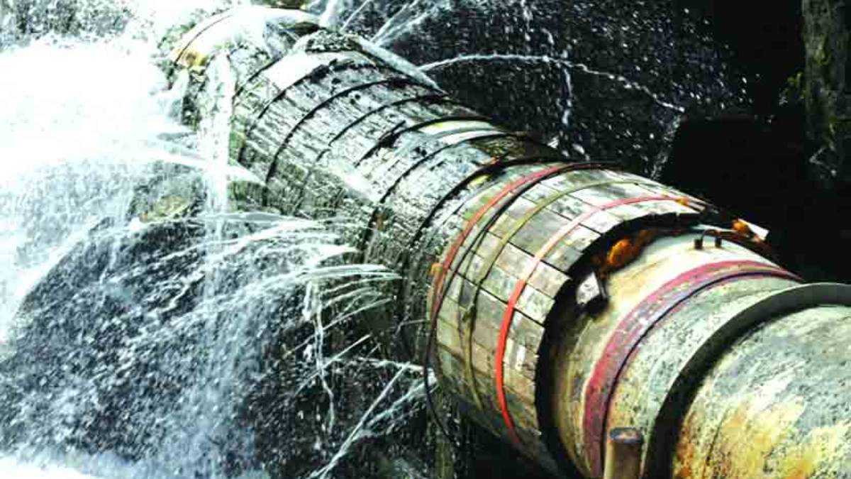 water leakage in mumbai news in marathi