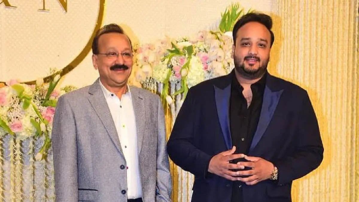 Former MLA Zeeshan Siddique threatened from America Case transferred to Crime Branch